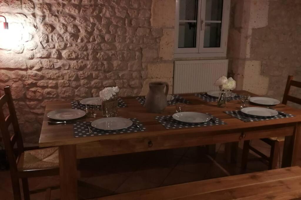 Maison Charentaise A La Campagne Becheresse 外观 照片